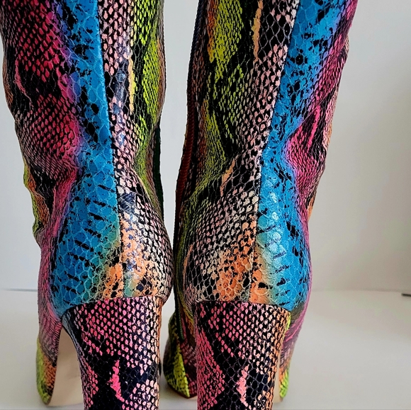 Azalea Wang Dolls Kill Skywalker ARCOIRIS Faux Snakeskin Booties Size 9 - Picture 9 of 16